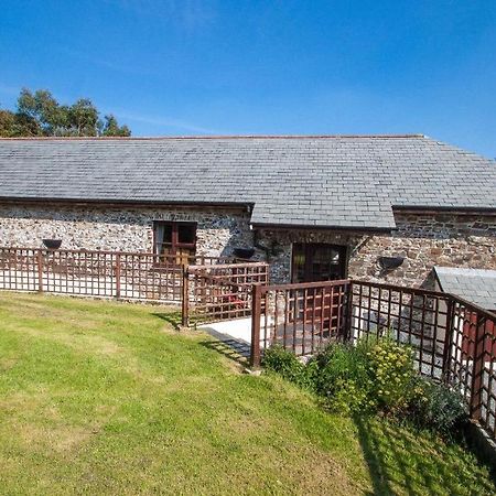 Billy'S Barn Villa Bradworthy ภายนอก รูปภาพ