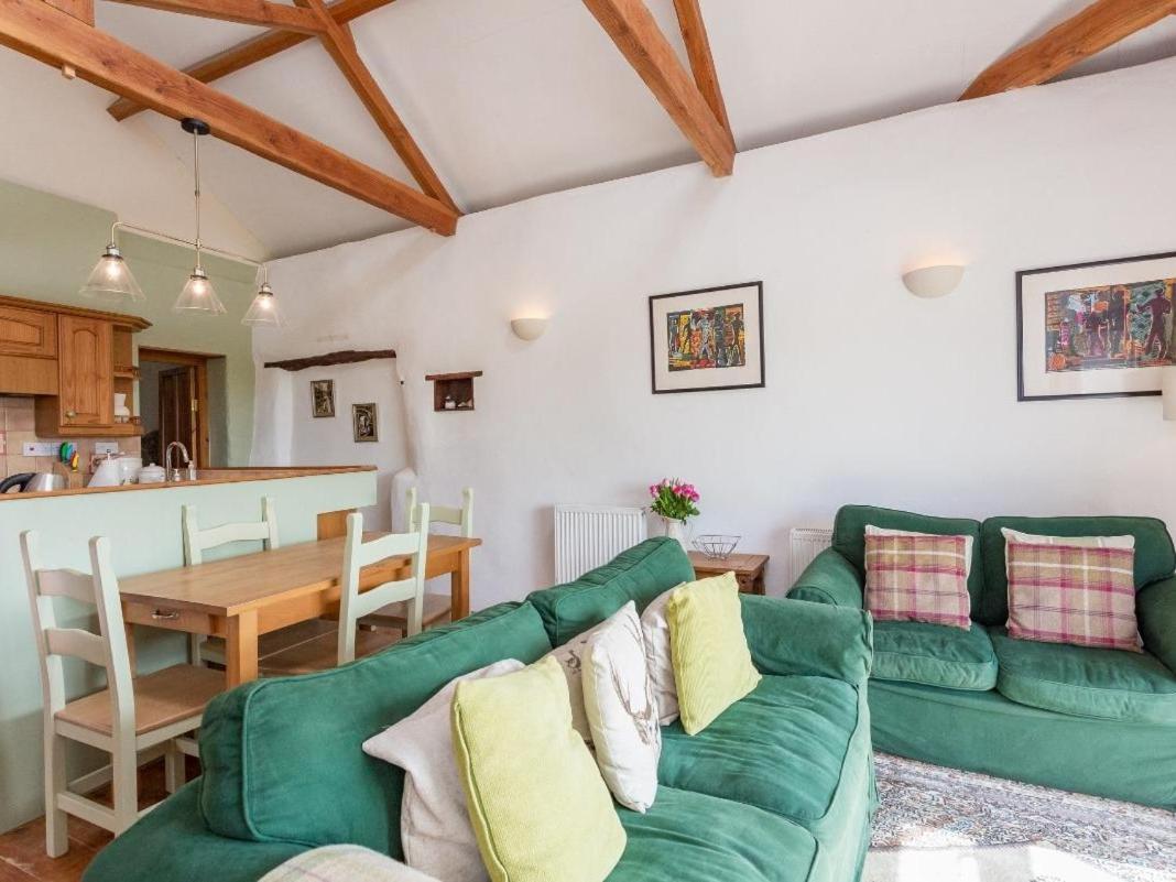 Billy'S Barn Villa Bradworthy ภายนอก รูปภาพ