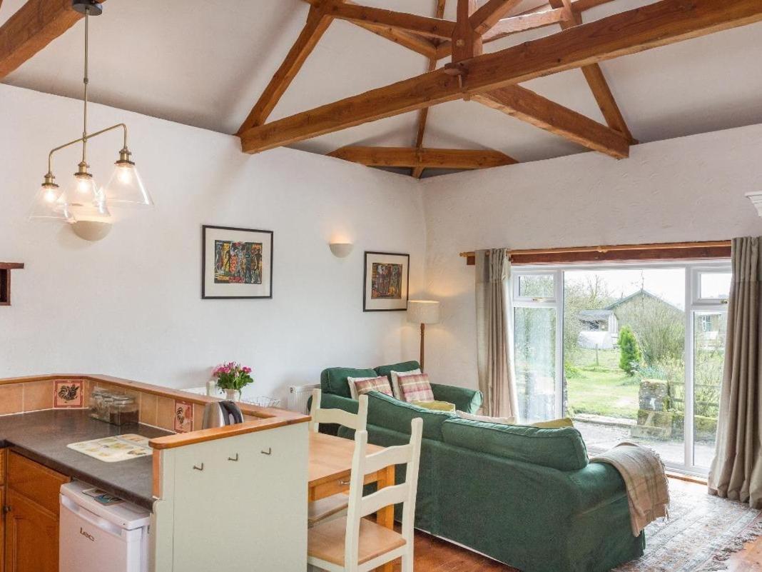 Billy'S Barn Villa Bradworthy ภายนอก รูปภาพ